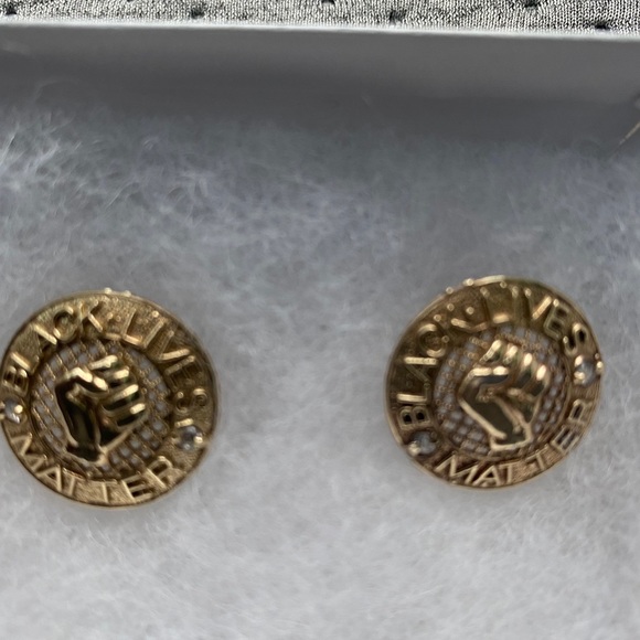 10K BLACK LIVES MATTER. USTOME EARRINGS - Picture 1 of 2